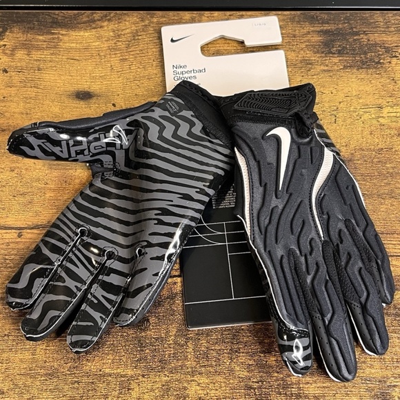 NEW YOUTH Large Nike Superbad 6.0 Football Gloves Black White Padded Zebra